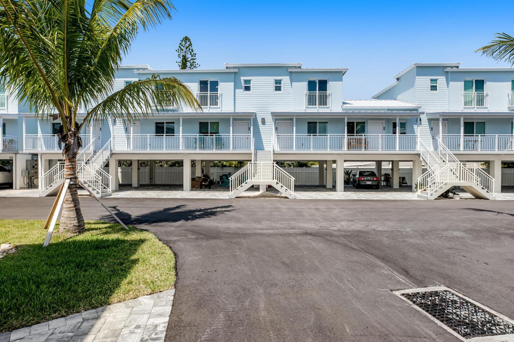 Mermaid'S Retreat Marathon Exterior photo